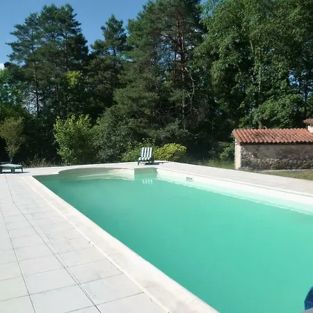 D'hotes Le Vignaud מלון