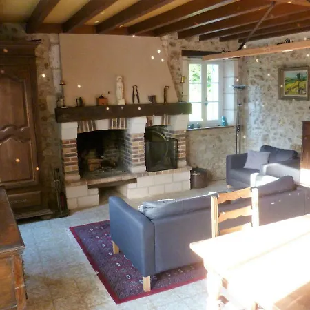 מלון D'hotes Le Vignaud 3*