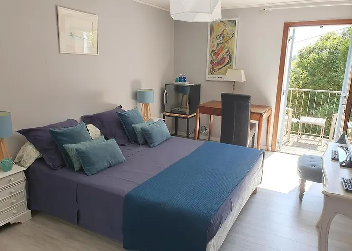 D'hotes Le Vignaud Hotel